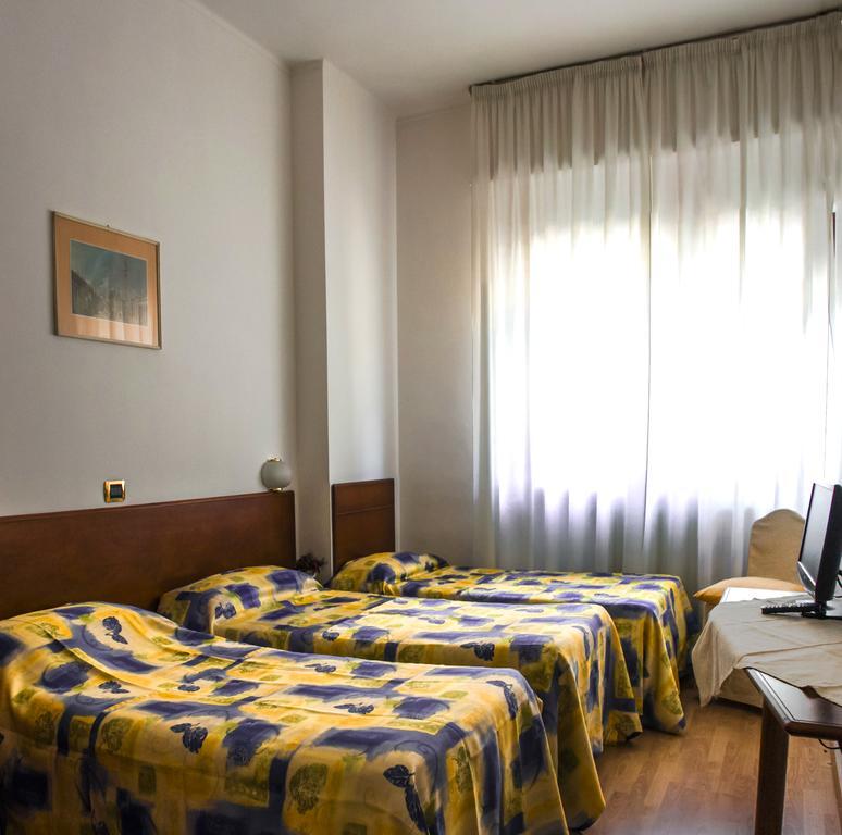 Domus Hotel Alexandrie Exteriér fotografie