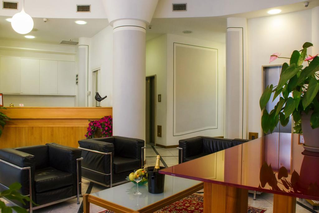Domus Hotel Alexandrie Exteriér fotografie
